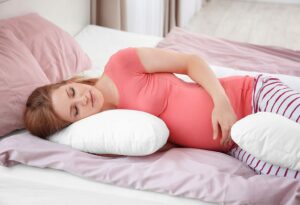 خوابیدن به پهلو در بارداری